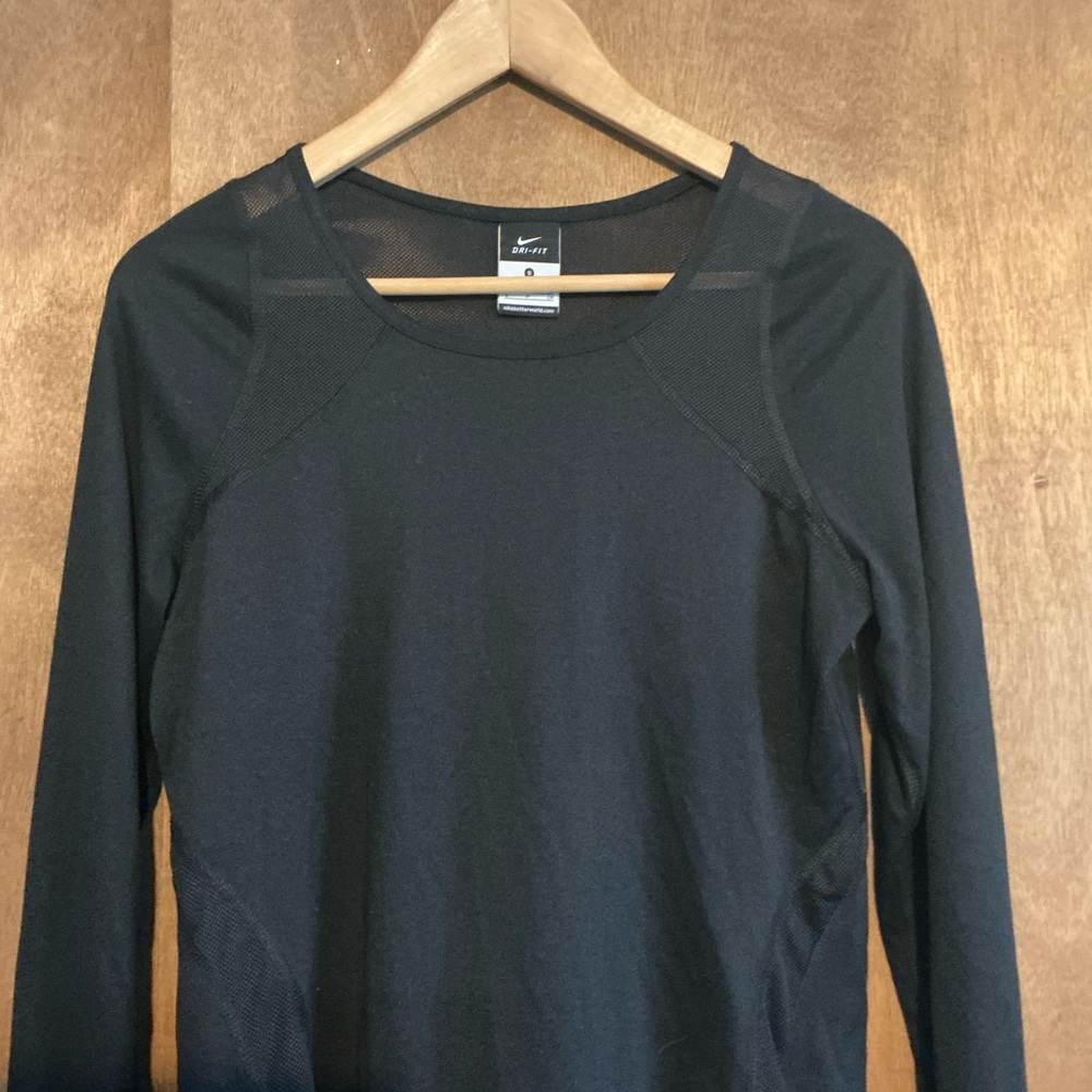Nike Women's Black Mesh Long Sleeve Blouse